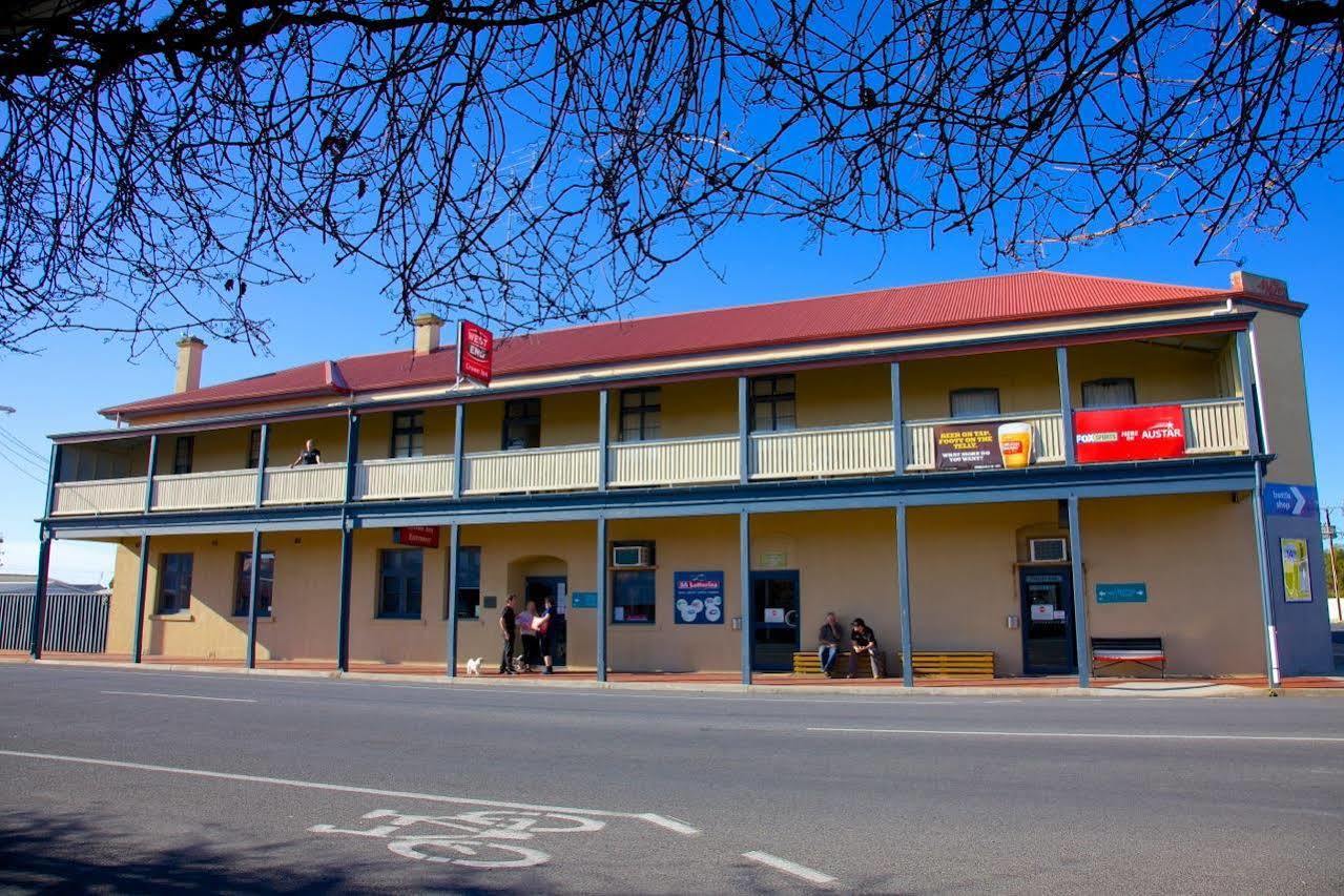 Crown Inn Hotel Kingston Se Eksteriør billede